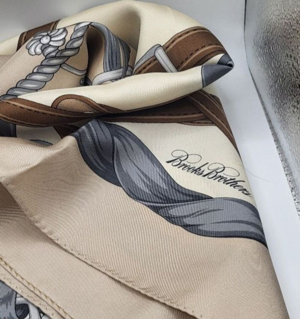 BROOKS BROTHERS 100% Silk Equestrian Scarf Made in Italy -34” Square Rolled Edge - Picture 3 of 5